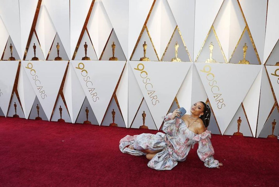 Andra Day, una de las que más ha llamado la atención en la alfombra roja. 