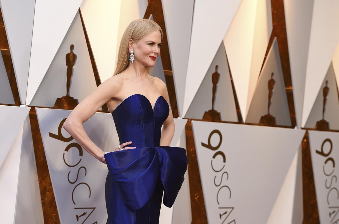 Nicole Kidman. La elegancia más absoluta sobre la alfombra roja se complementó con joyas de Fred Leighton y un reloj de Omega de 1953