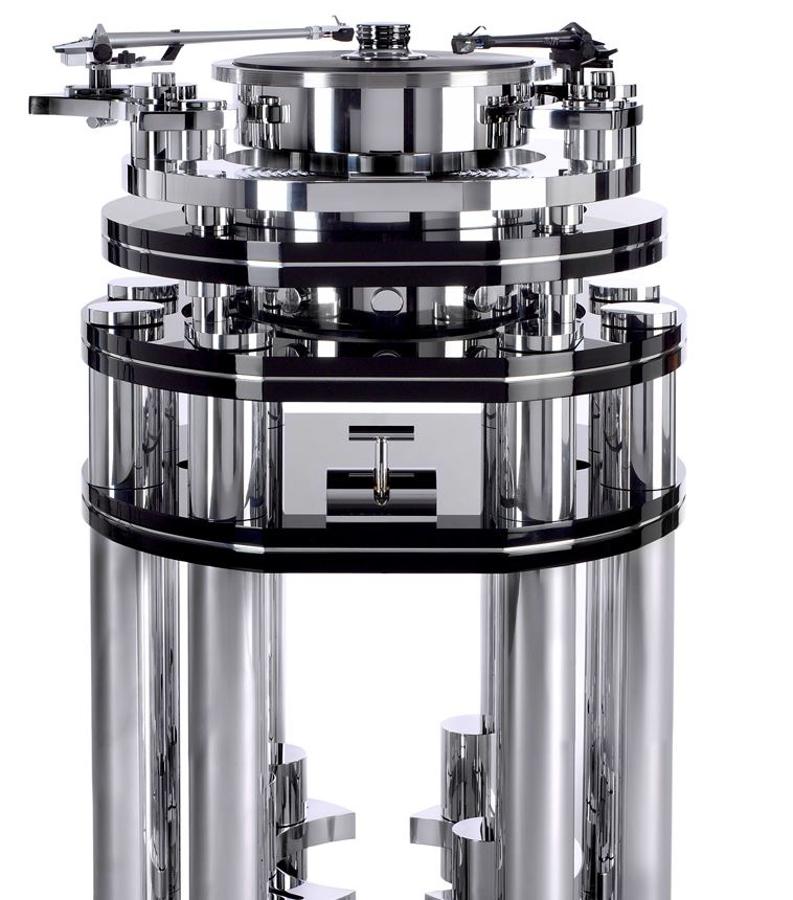 Artus FMD. Esta tecnología punta pesa un cuarto de tonelada, está hecho de aluminio sólido y acrílico. Su funcionamiento es muy particular, se llama «suspensión cardánica» y consiste en un sistema de pivotaje alrededor de un eje. Precio: 115.000 euros