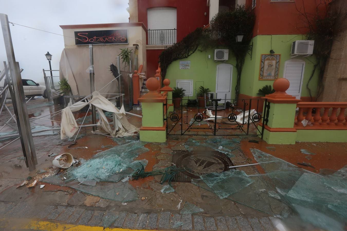 Así está Puerto Sherry después del tornado