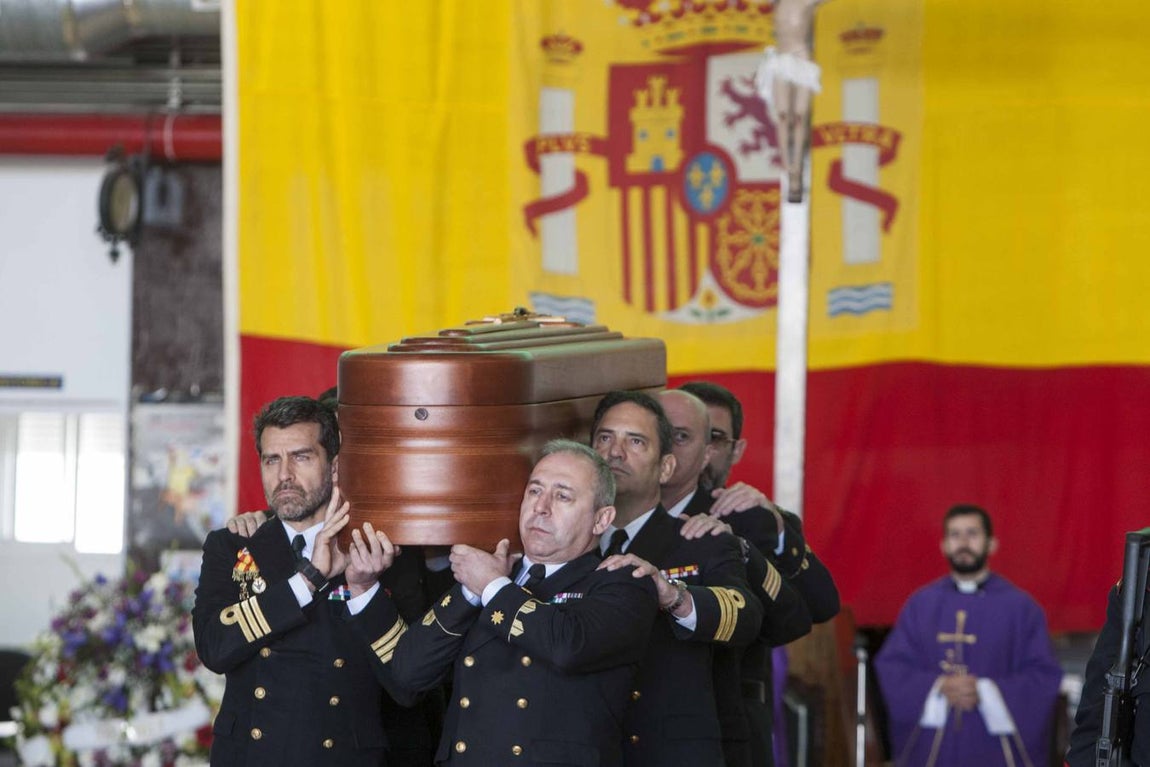 Honras fúnebres por el capitán de fragata Javier Montojo