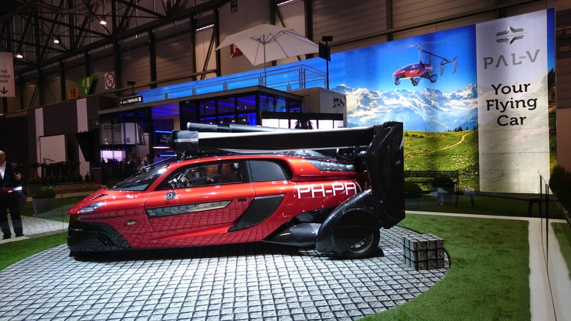 El PH-PAL-V es un curioso coche volador. 
