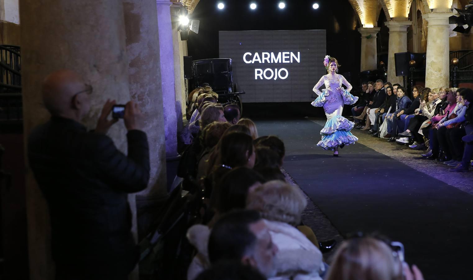 En imágenes, el desfile de moda flamenca en las Caballerizas Reales de Córdoba