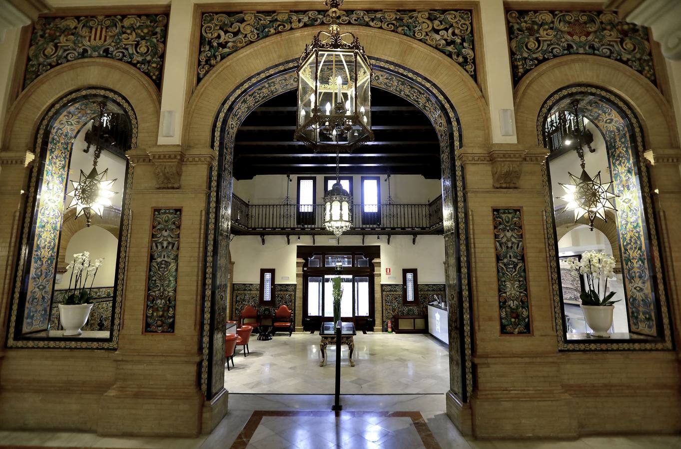 El Hotel Alfonso XIII, visto al detalle