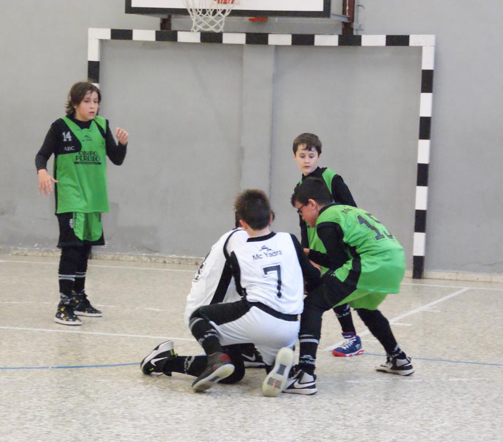 Las mejores imágenes del partido de baloncesto entre Escuelas Pías Aluche y Obispo Perello