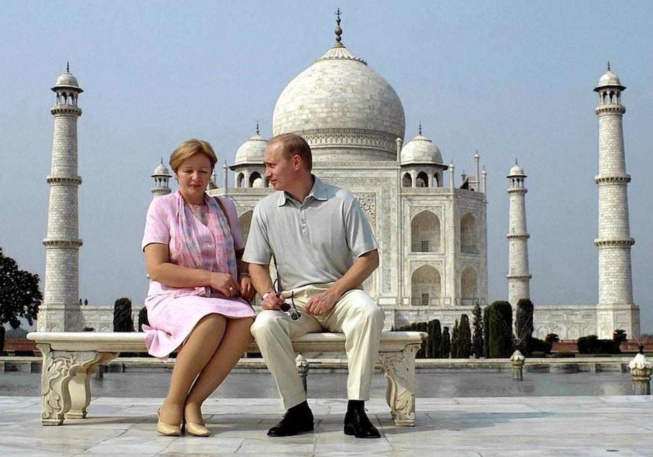 Vladimir Putin y su ex esposa. 