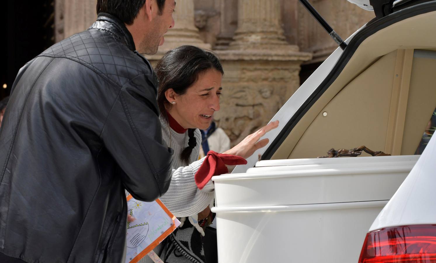 Las imágenes más emotivas del funeral por el niño Gabriel en Almería