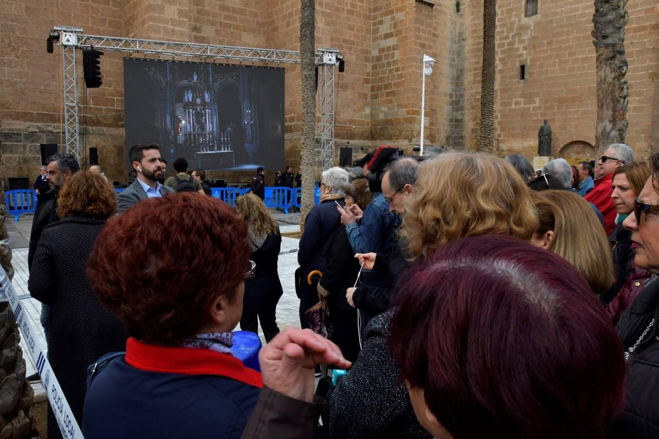 Las imágenes más emotivas del funeral por el niño Gabriel en Almería