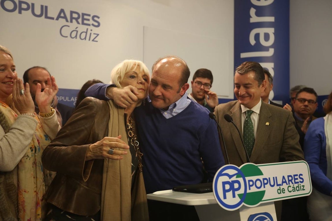FOTOS: Juan José Ortiz, candidato del PP a la Alcaldía de Cádiz