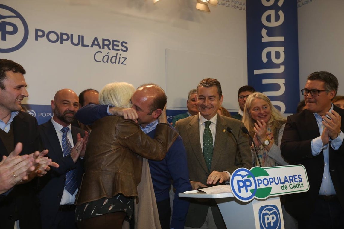 FOTOS: Juan José Ortiz, candidato del PP a la Alcaldía de Cádiz