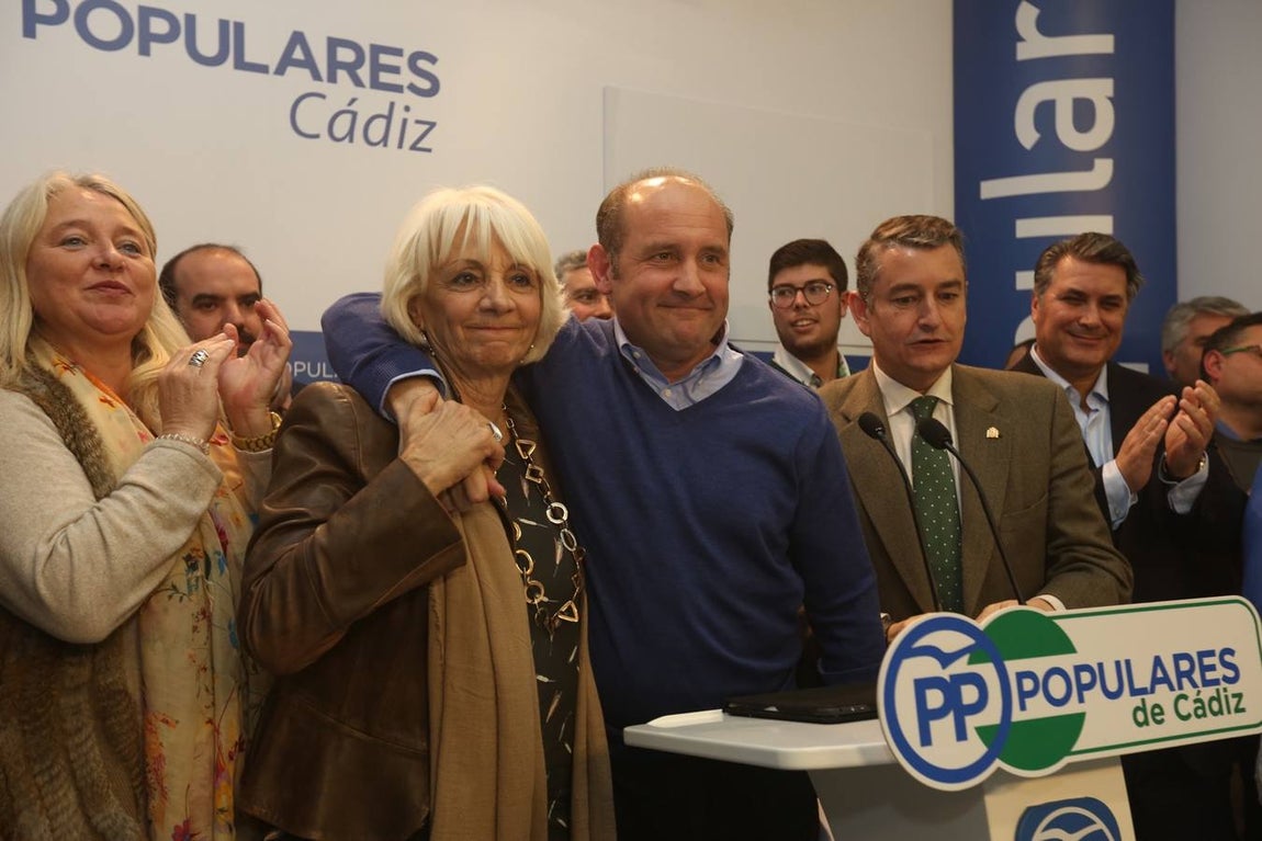 FOTOS: Juan José Ortiz, candidato del PP a la Alcaldía de Cádiz