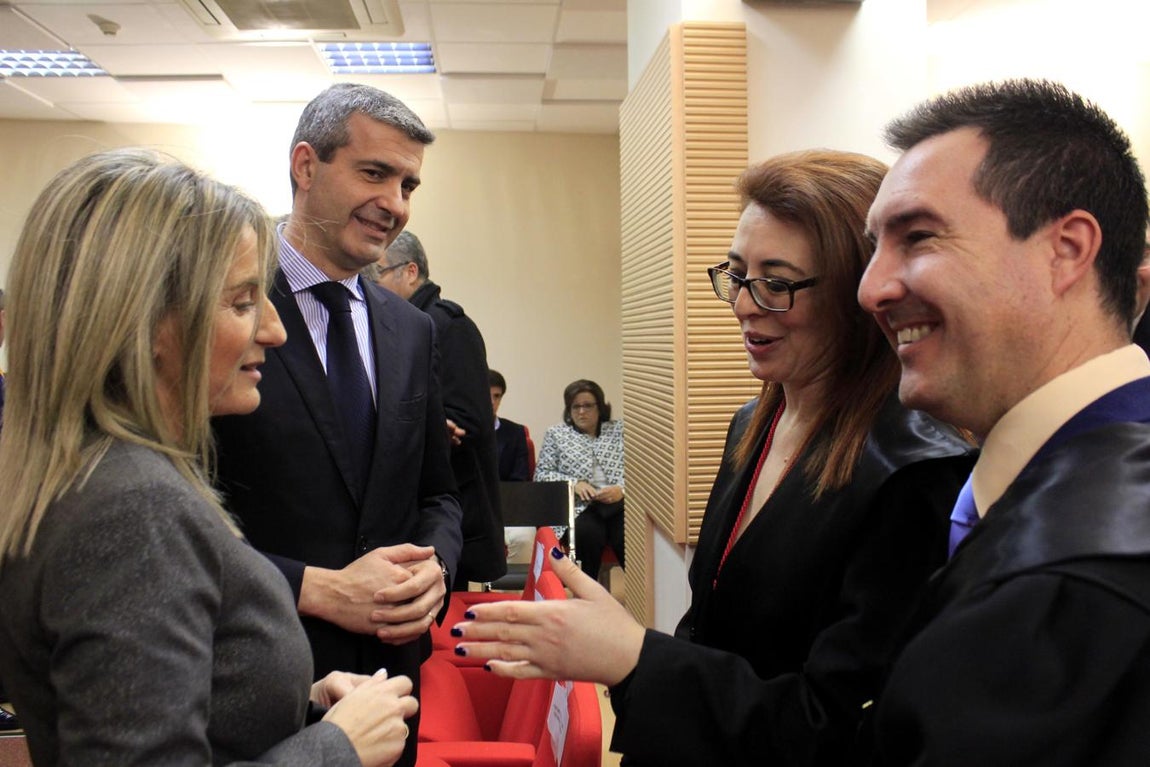 La toma de posesión de Ángel Cervantes, decano del Colegio de Abogados, en imágenes