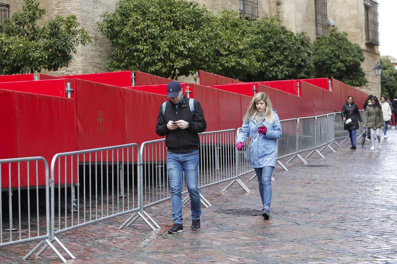 La preparación de la Semana Santa de Córdoba, en imágenes