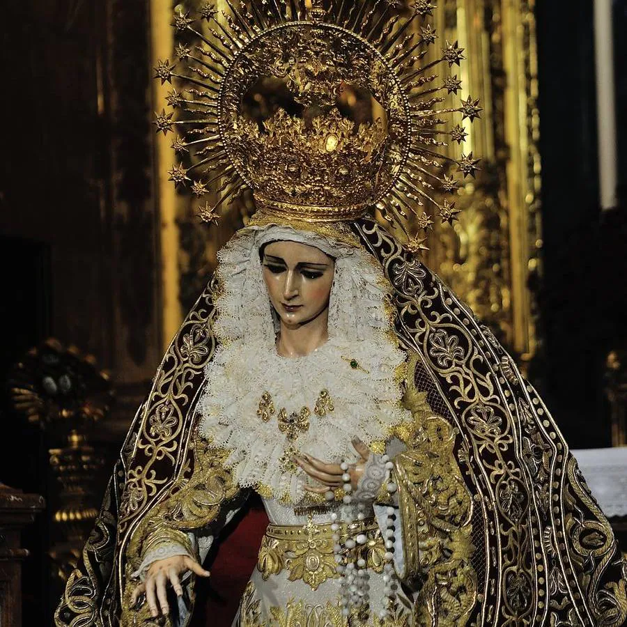 Galería del besamanos de la Virgen del Patrocinio