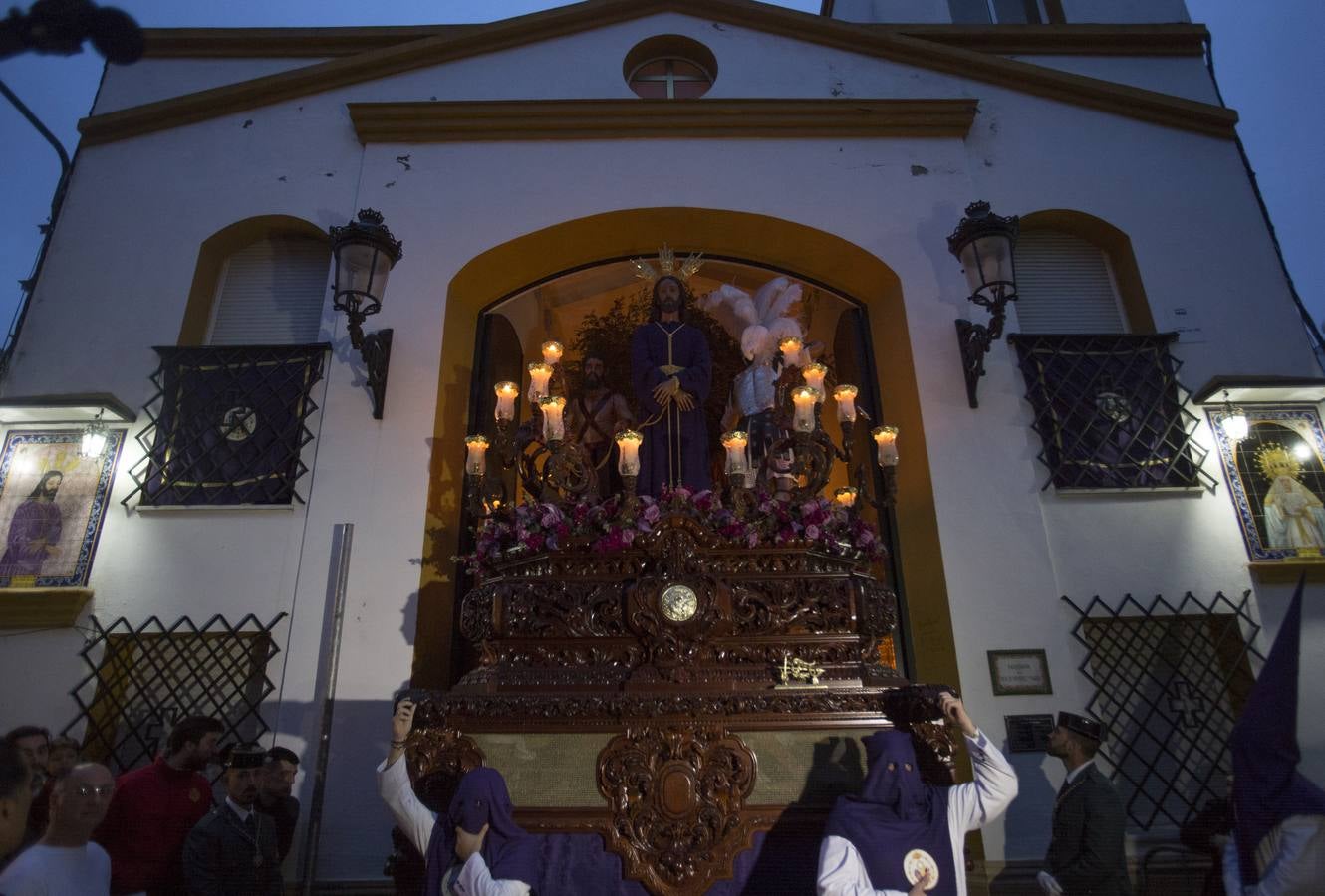 En fotos, salida de la hermandad de Bellavista de la Parroquia del Dulce Nombre de María en la Semana Santa de Sevilla 2018