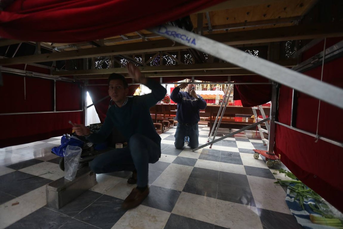 Fotos: Preparativos para el Domingo de Ramos en Cádiz