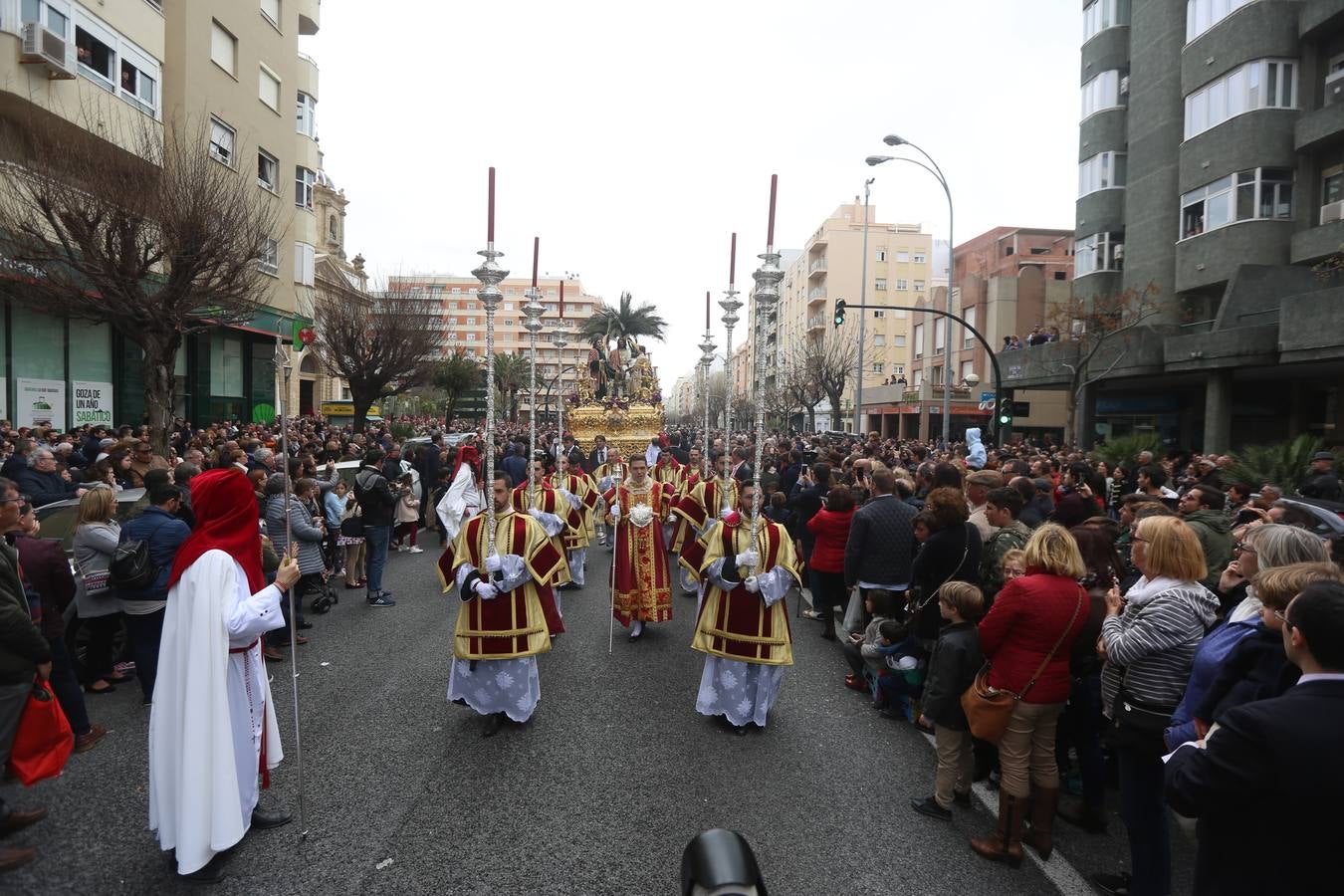 FOTOS: La Paz procesiona por la calles de Cádiz. Semana Santa 2018