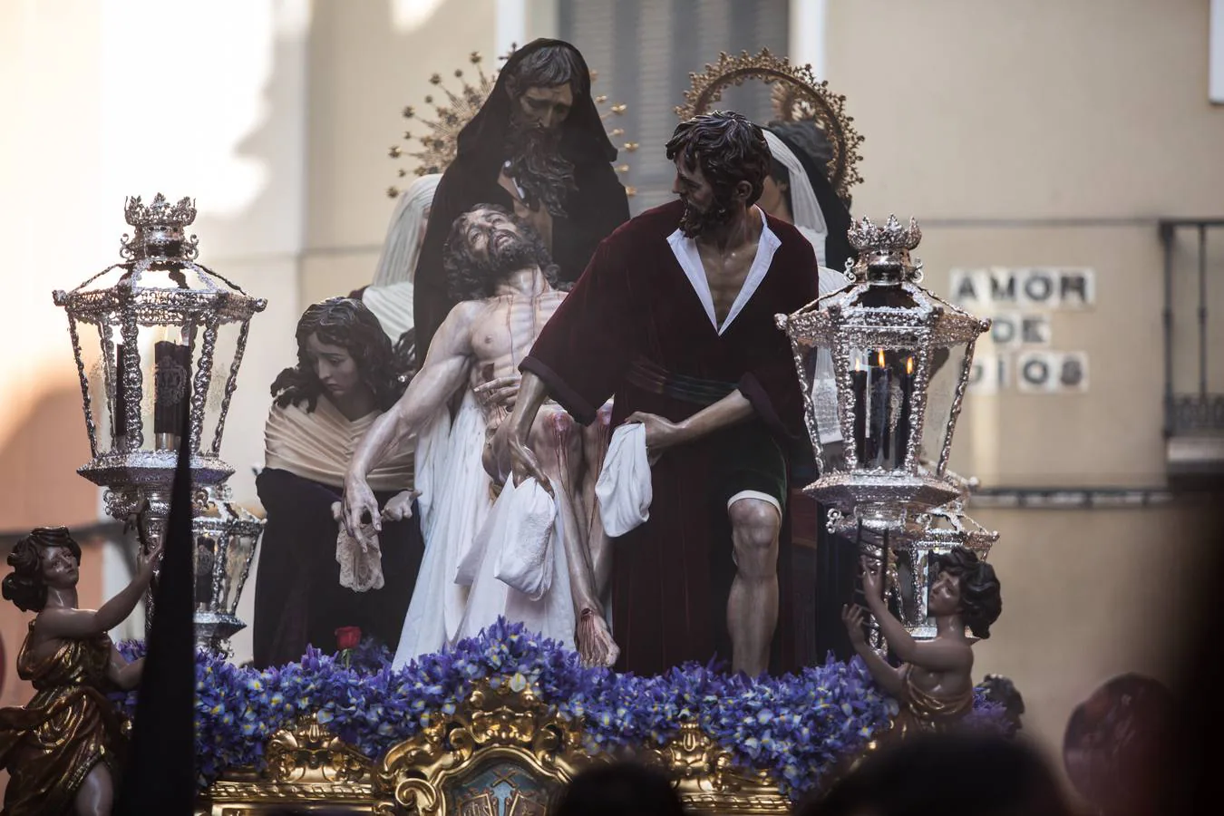 En fotos, salida de la Parroquia de San Andrés de la Hermandad de Santa Marta - Semana Santa de Sevilla 2018