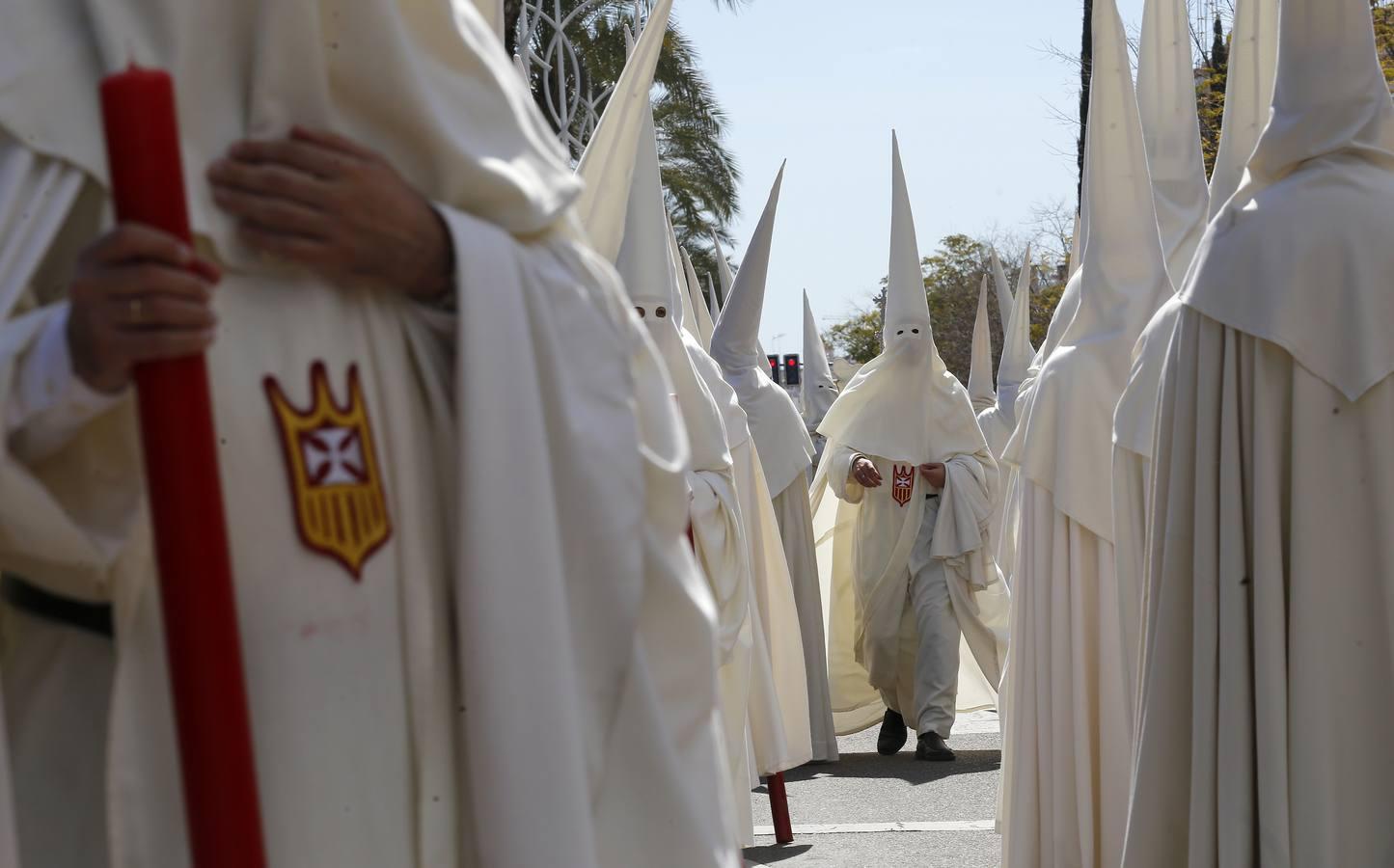 En fotos, el discurrir de la hermandad de la Merced por Córdoba