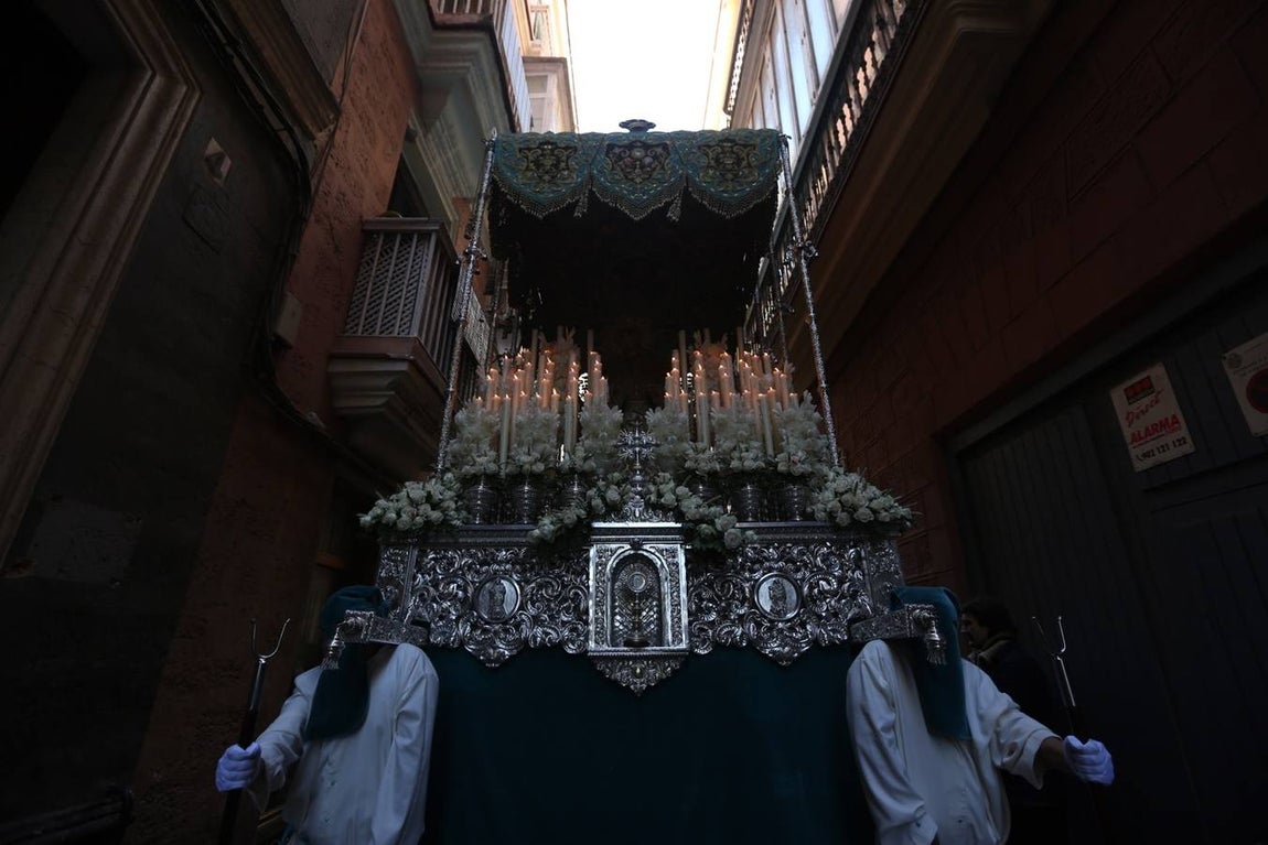 FOTOS: El Prendimiento el Lunes Santo. Semana Santa Cádiz 2018