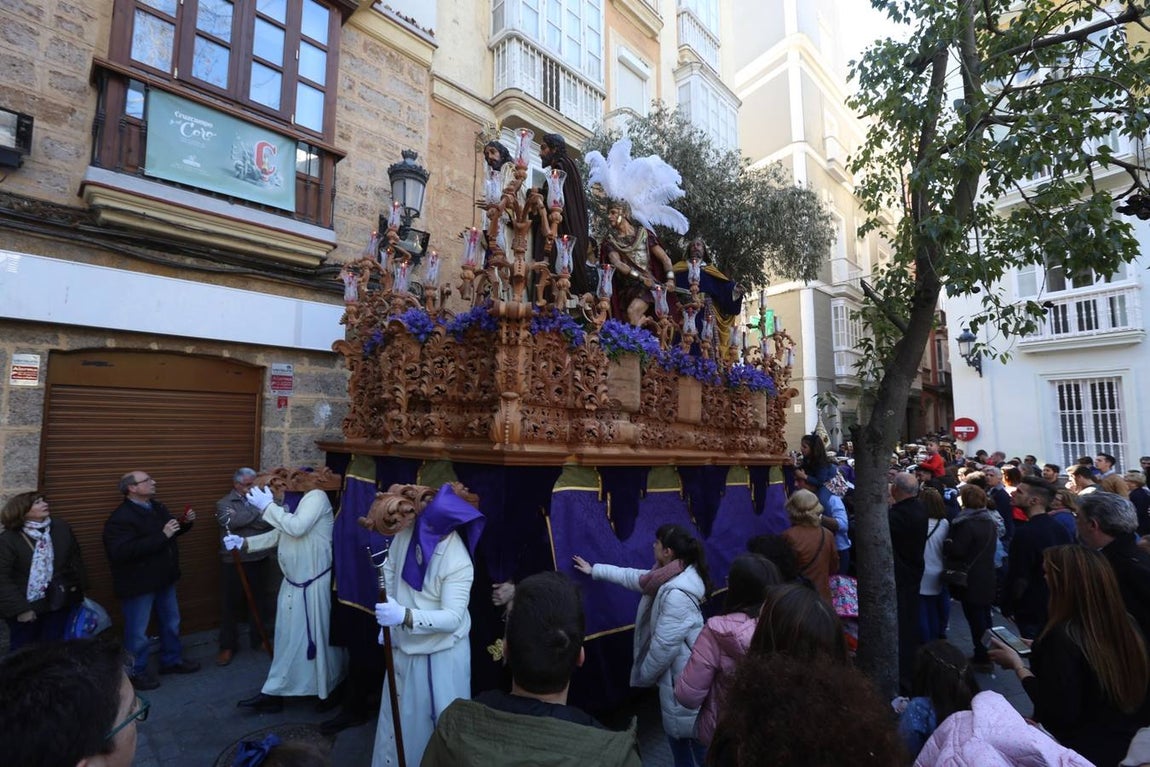 FOTOS: El Prendimiento el Lunes Santo. Semana Santa Cádiz 2018