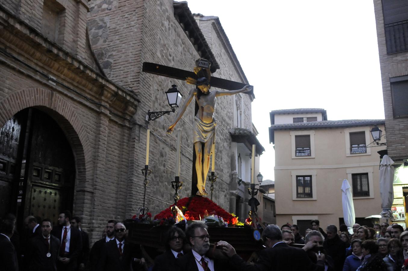 Las procesiones del Lunes Santo, en imágenes