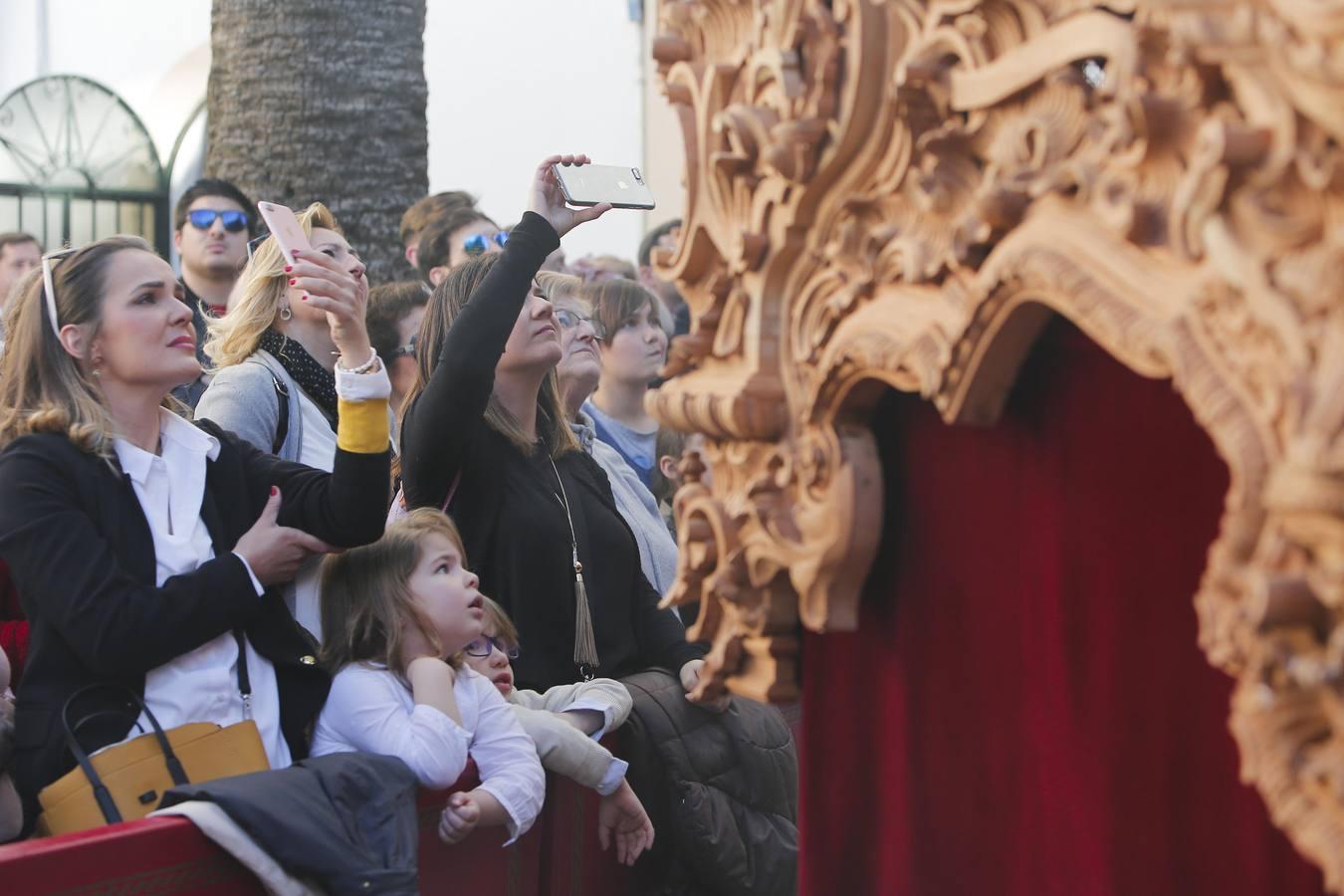 En fotos, el popular cortejo del Prendimiento en la Semana Santa de Córdoba 2018