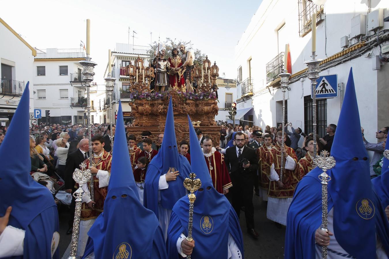 En fotos, el popular cortejo del Prendimiento en la Semana Santa de Córdoba 2018