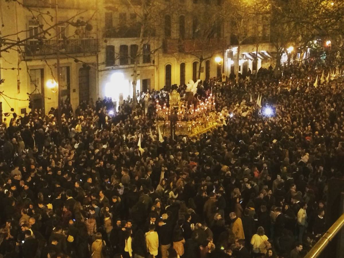 #SsantaSevABC: El Lunes Santo tras el objetivo de los lectores de ABC de Sevilla