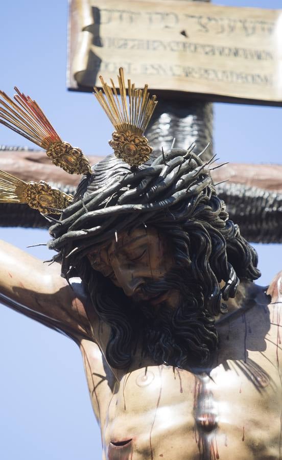 En fotos, la salida triunfal de San Benito en la Semana Santa de Sevilla 2018