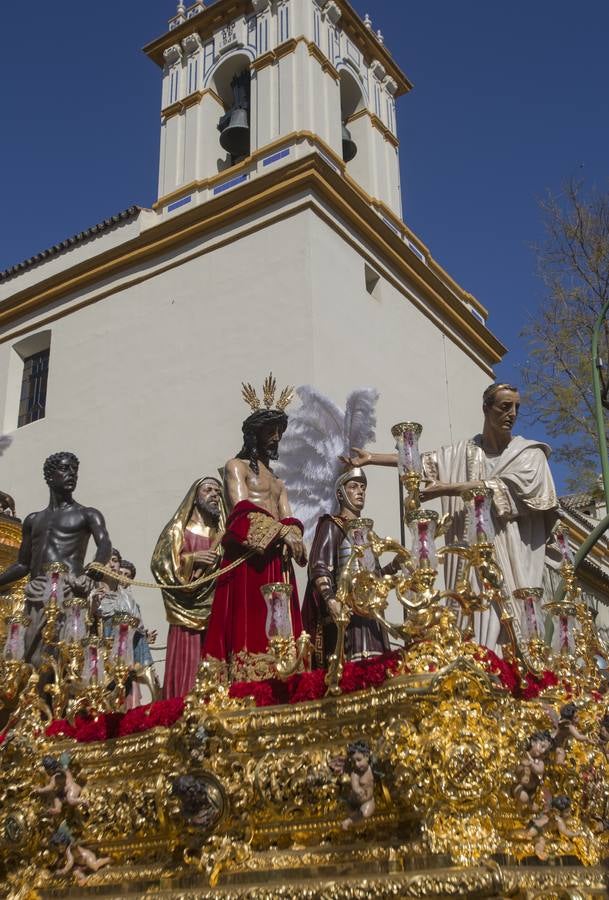 En fotos, la salida triunfal de San Benito en la Semana Santa de Sevilla 2018