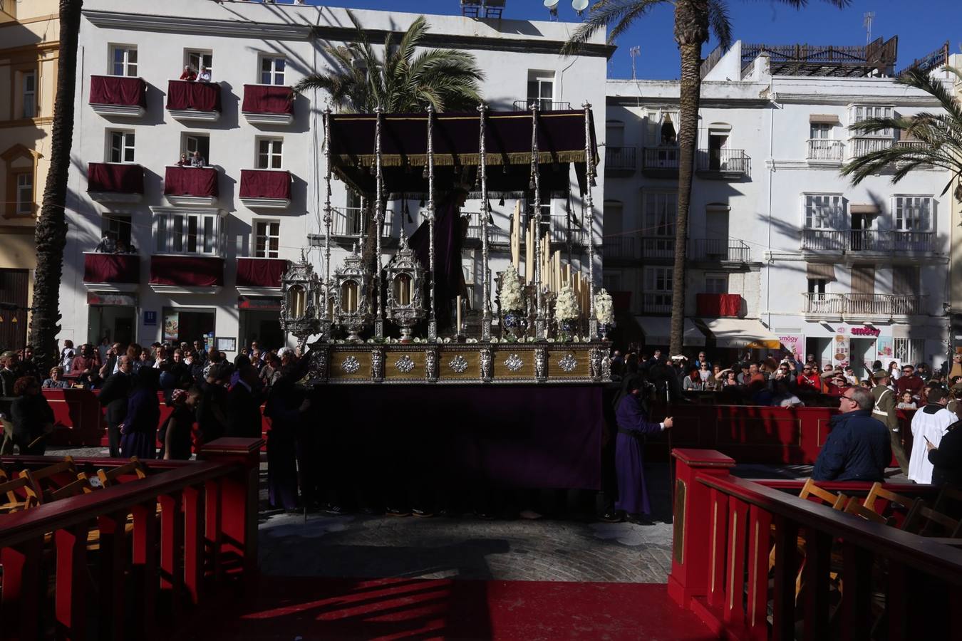 Salida de la cofradía de Piedad este Martes Santo