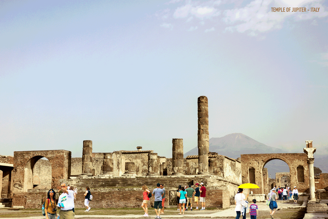 El Templo de Júpiter de Pompeya. Sepultado por la erupción del monte Vesubio en el año 79, el Templo de Júpiter había sido construido tres siglos atrás, alrededor del año 250 a. C. Apenas conservamos los cimientos de aquel edificio, pero podemos levantarlo a través de la creatividad (y los documentos históricos)