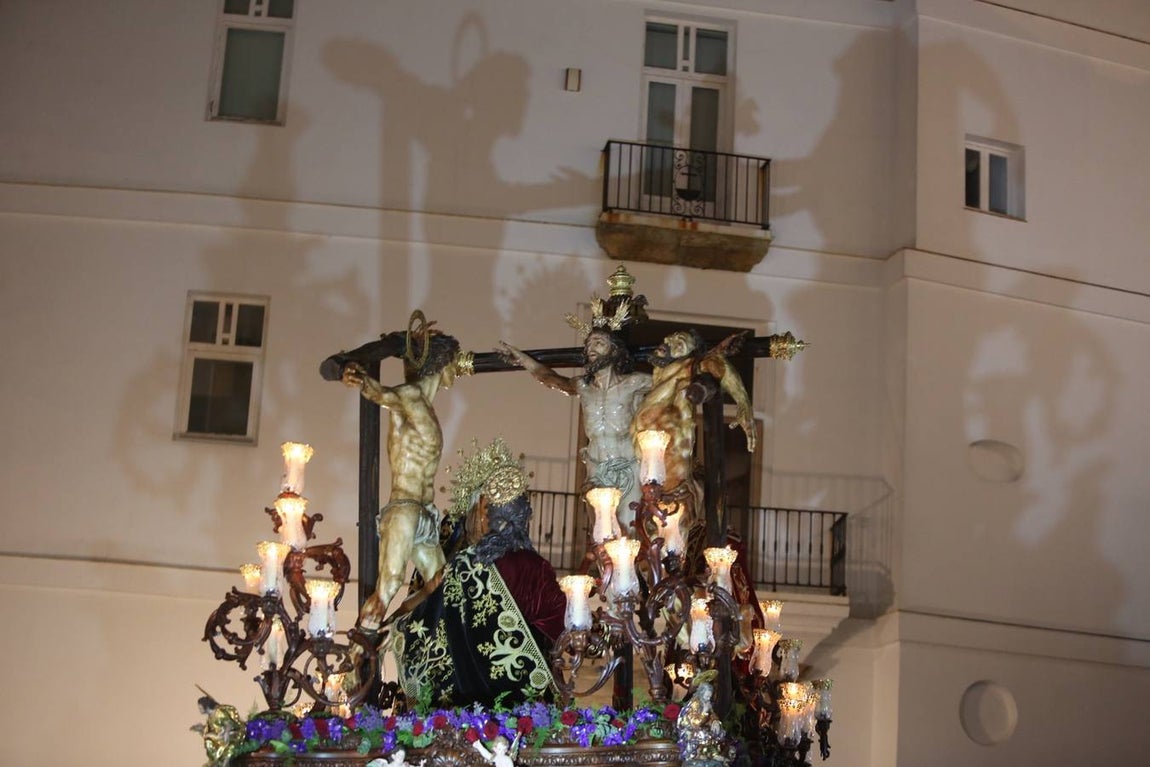 El Perdón sale de Santa Cruz