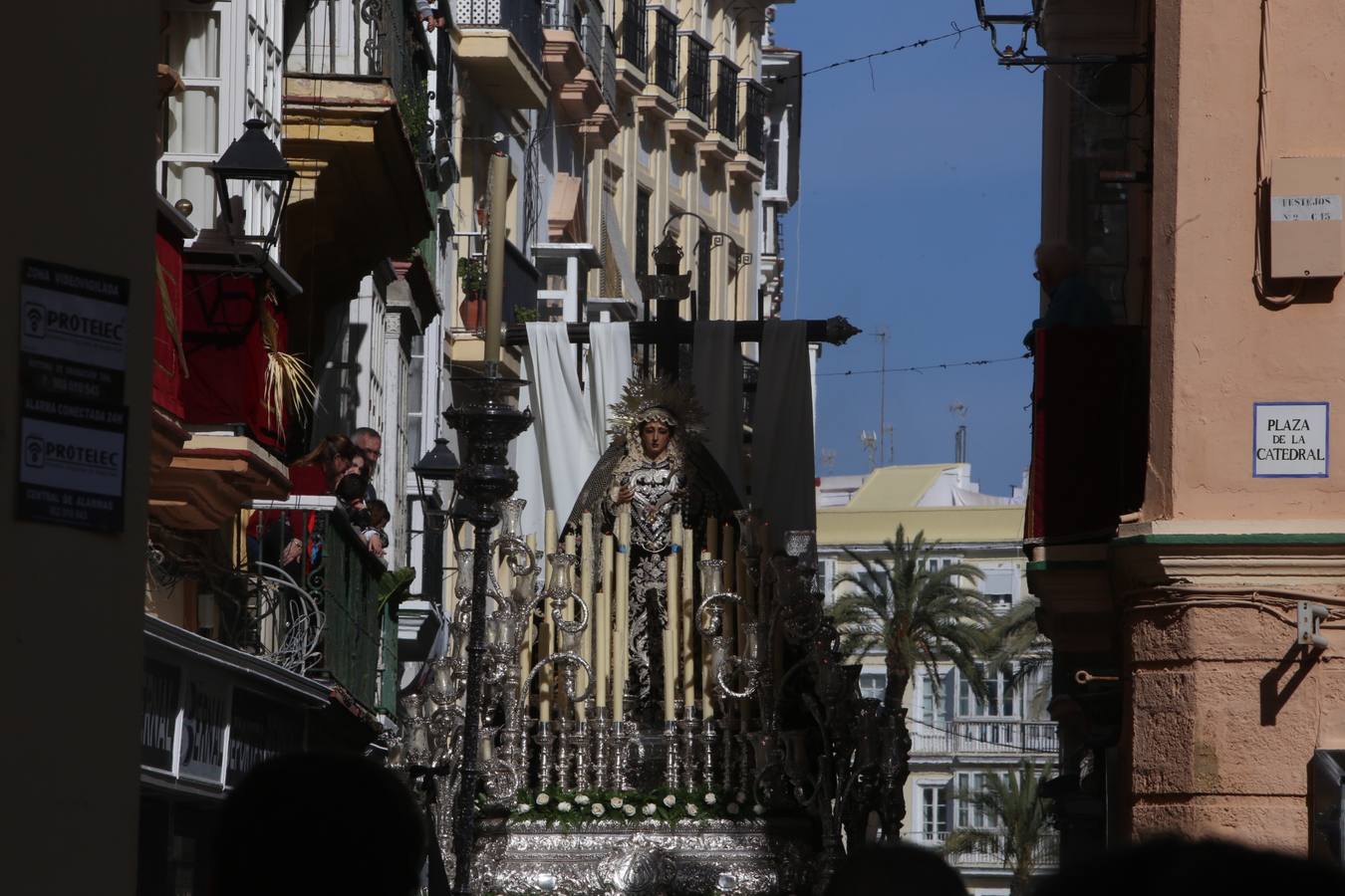 El Santo Entierro, en el Sábado Santo de Cádiz