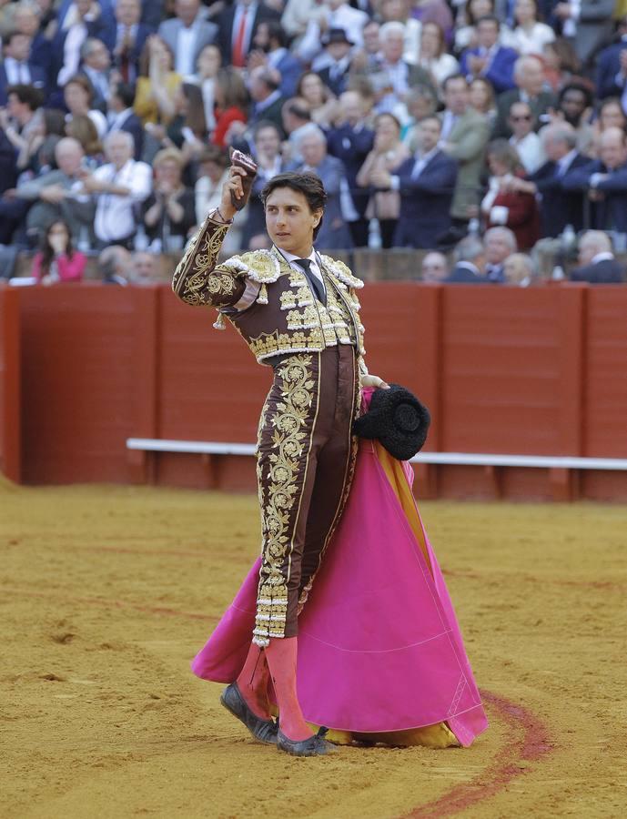 Una oreja para Roca Rey el Domingo de Resurrección en Sevilla