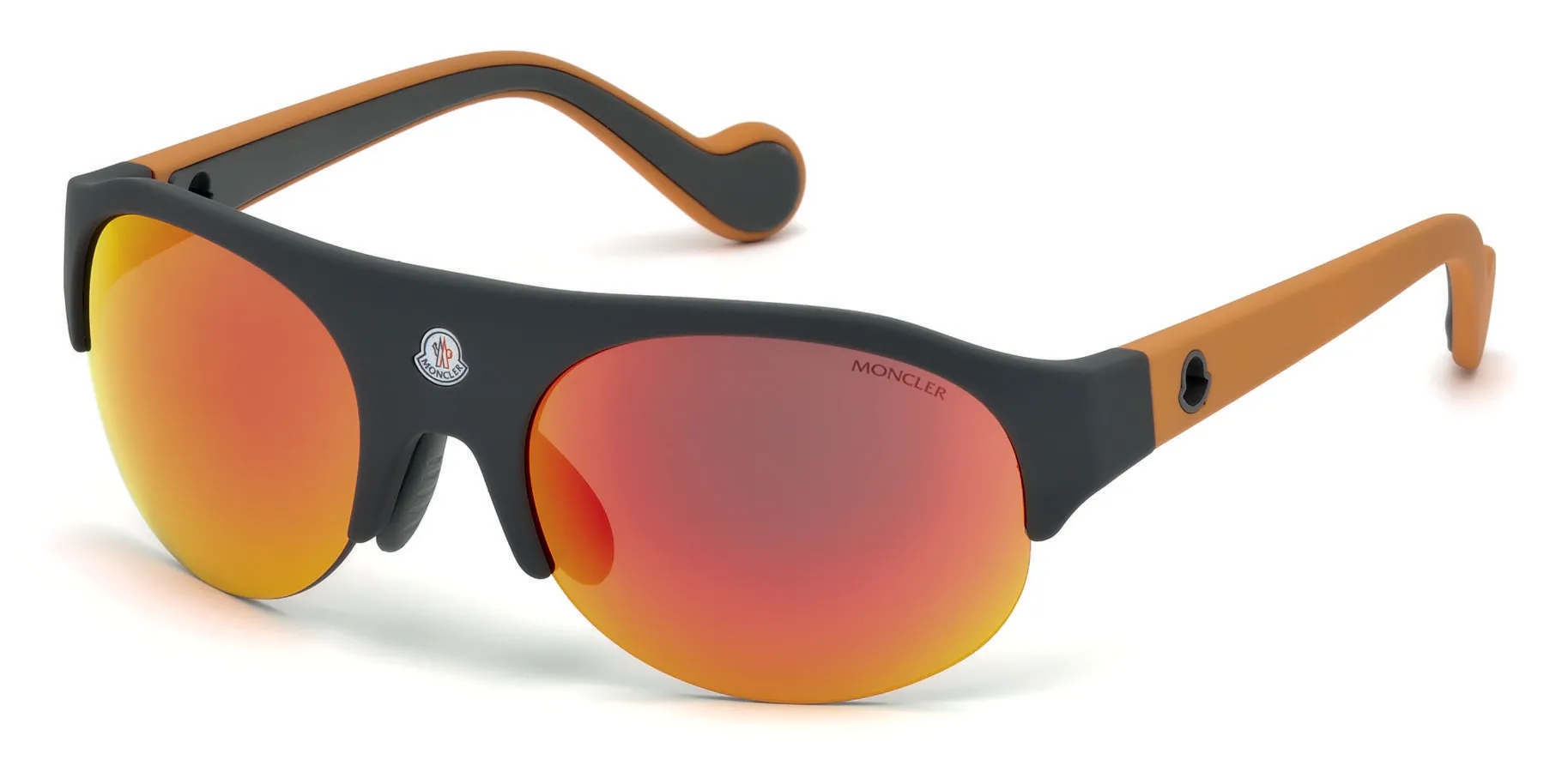Gafas de sol de Moncler. Además de sus preparados abrigos, Moncler tiene en su colección gafas de sol como estas perfectas para amantes del esquí pero también para el día a día más informal (CPV)