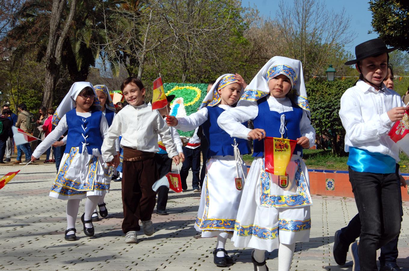 El cortejo infantil de Mondas, en imágenes