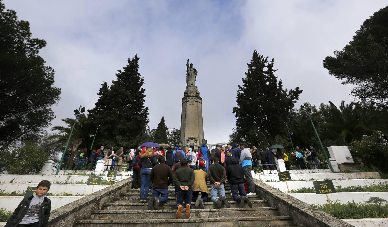 La tradición de las habas de las Ermitas de Córdoba, en imágenes