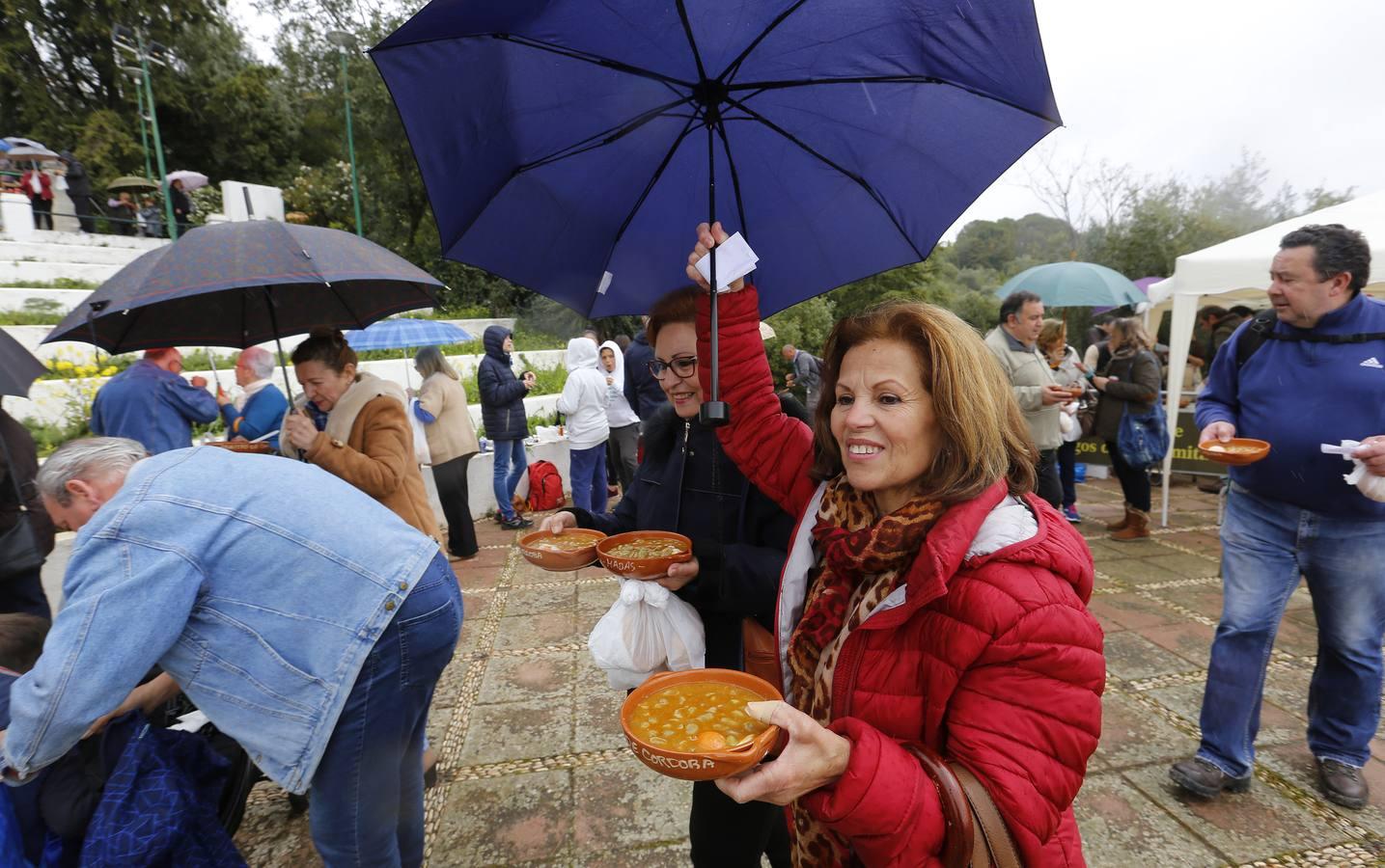 La tradición de las habas de las Ermitas de Córdoba, en imágenes