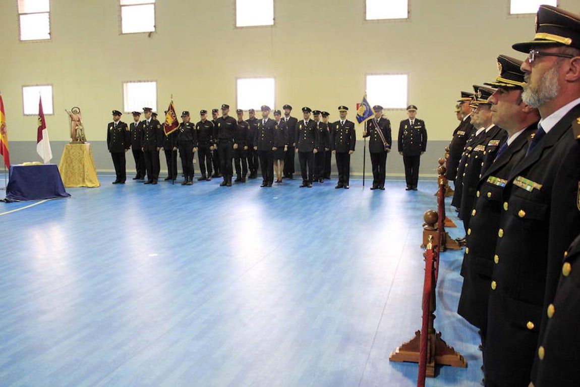 El acto de la toma de posesión de Ángel Alcázar Sempere como jefe provincial de la Policía en Toledo