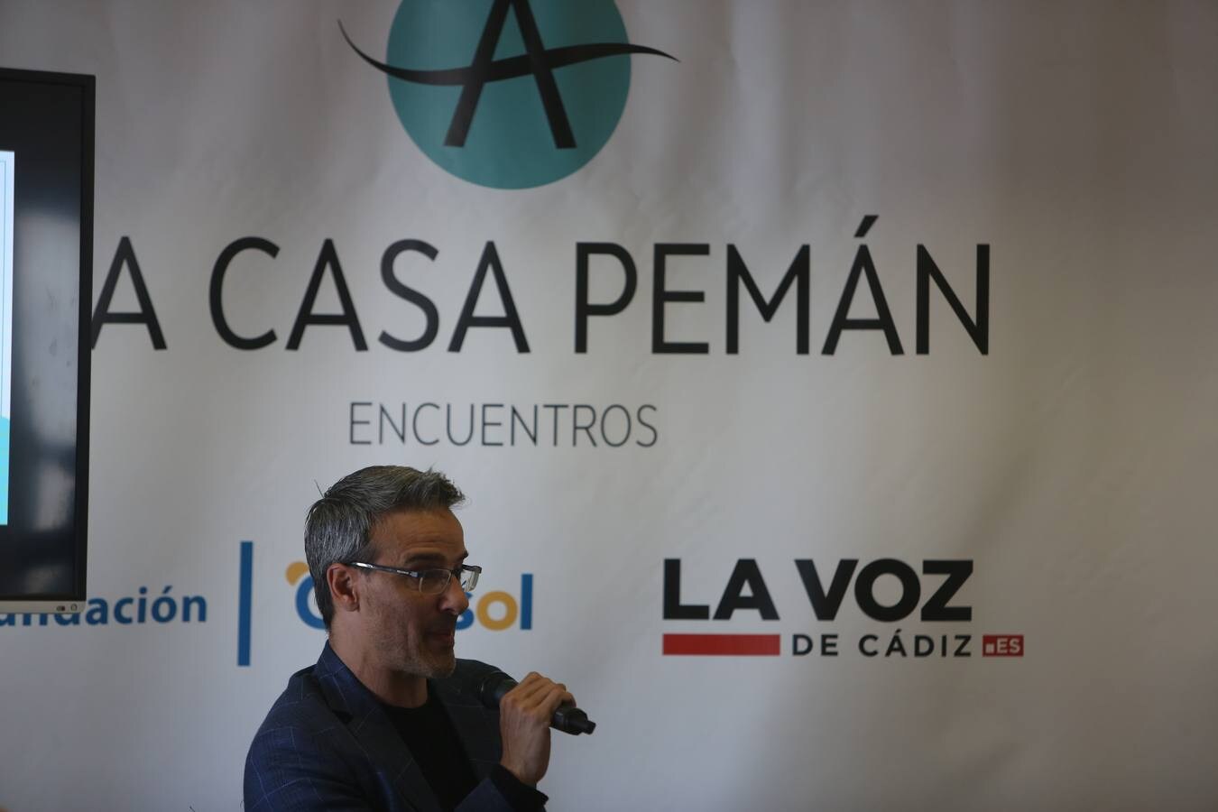 David Calle presenta en Cádiz &#039;¿Cuánto pesan las nubes?&#039;