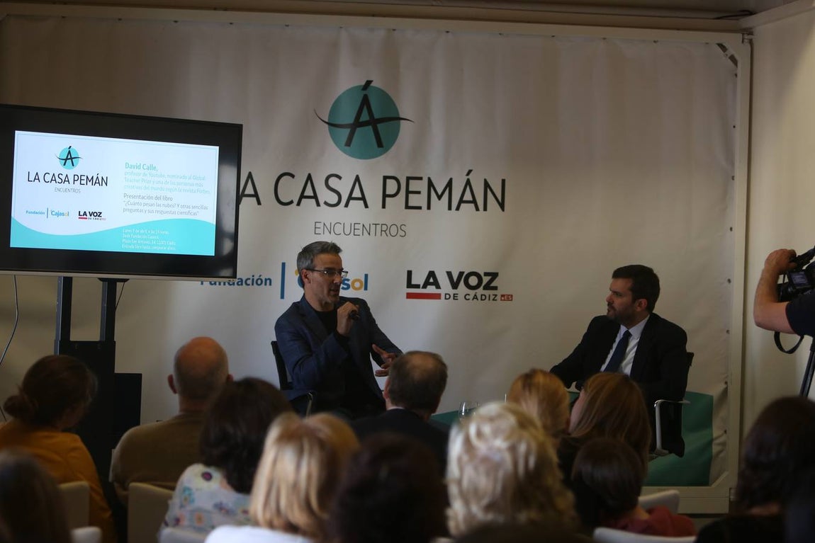 David Calle presenta en Cádiz &#039;¿Cuánto pesan las nubes?&#039;