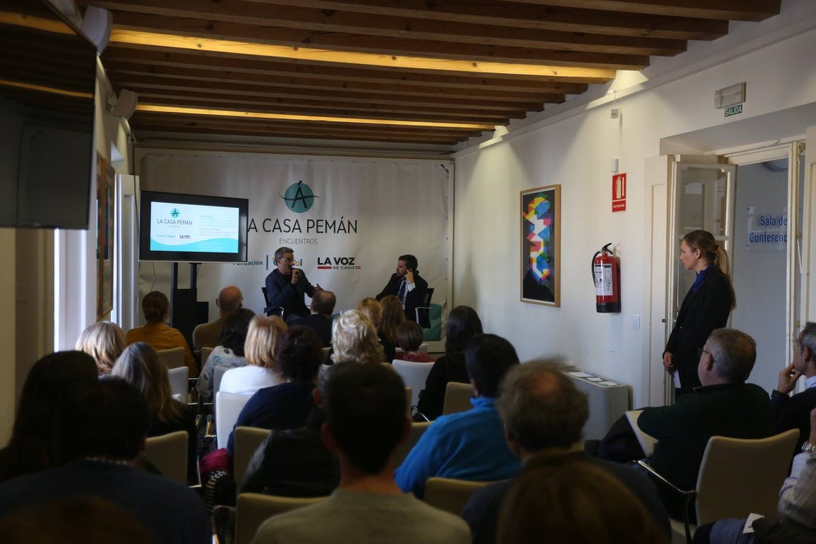 David Calle presenta en Cádiz &#039;¿Cuánto pesan las nubes?&#039;