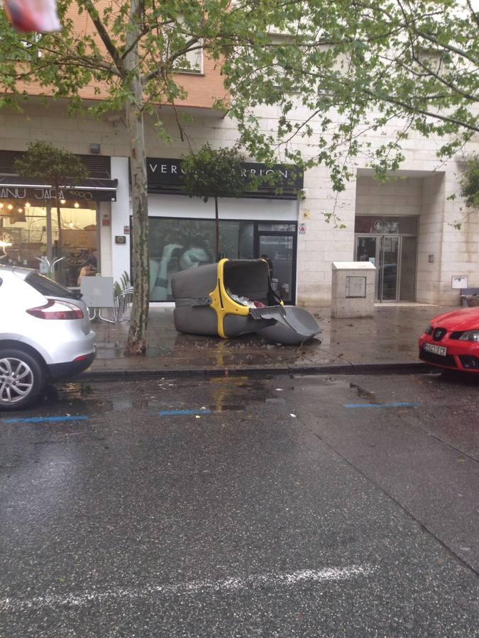 Las imágenes que deja el temporal de agua y viento en Sevilla