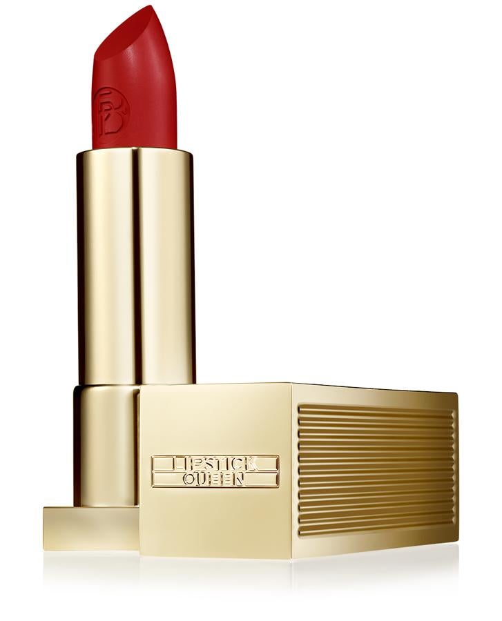 Lipstick Queen. Deja huella eterna con un rojo ligeramente azulado y de fórmula lujosa como la del tono “Brat Pack” de Velvet Rope. (Precio: 45 €).