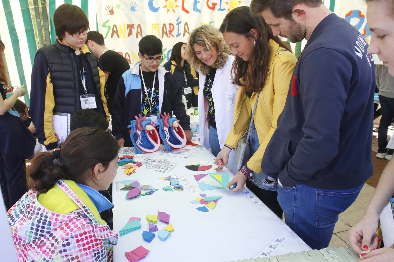 En imágenes, los experimentos del Paseo por la Ciencia en Córdoba