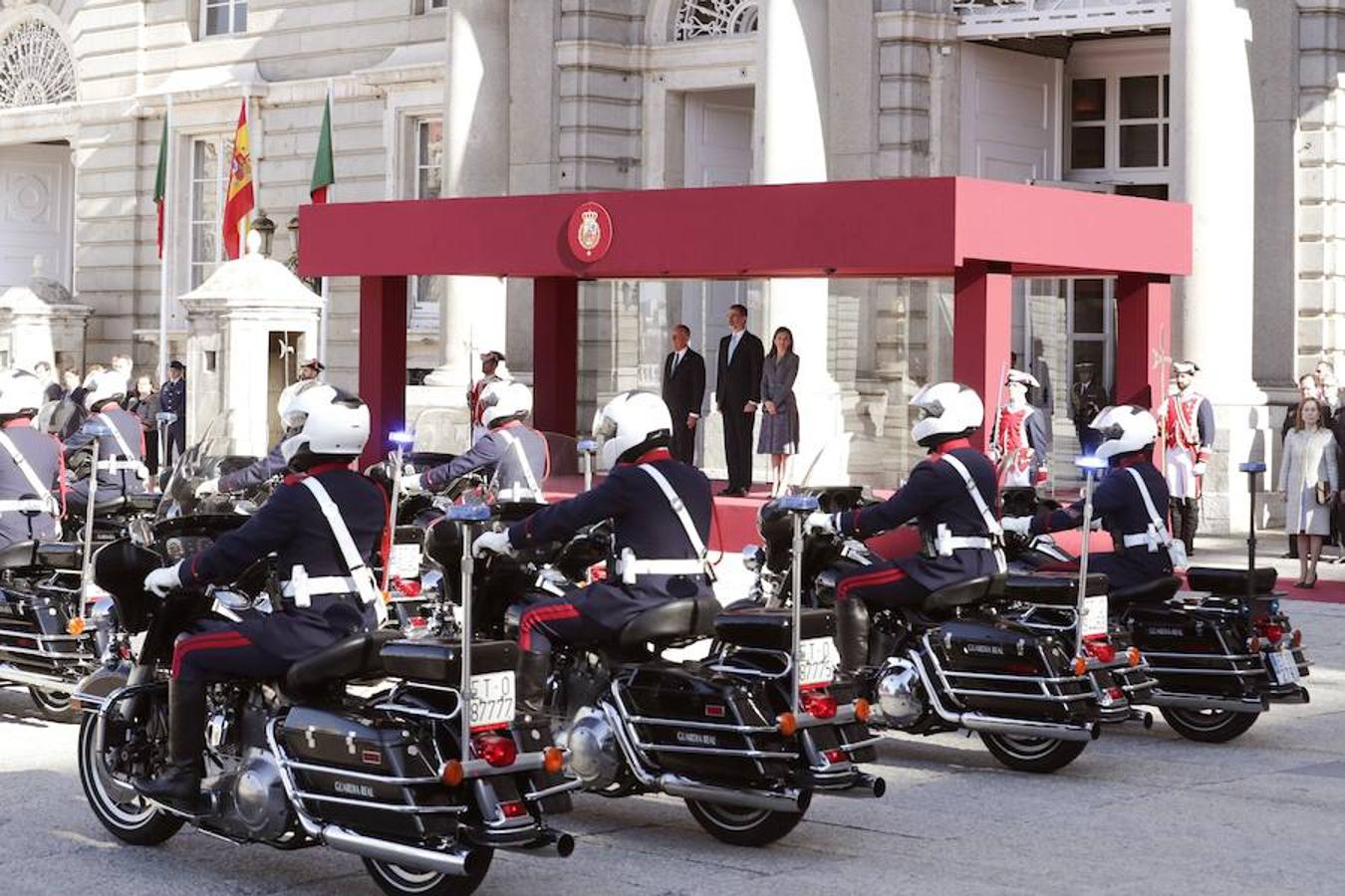 Los Reyes reciben al presidente del Portugal en el Palacio Real