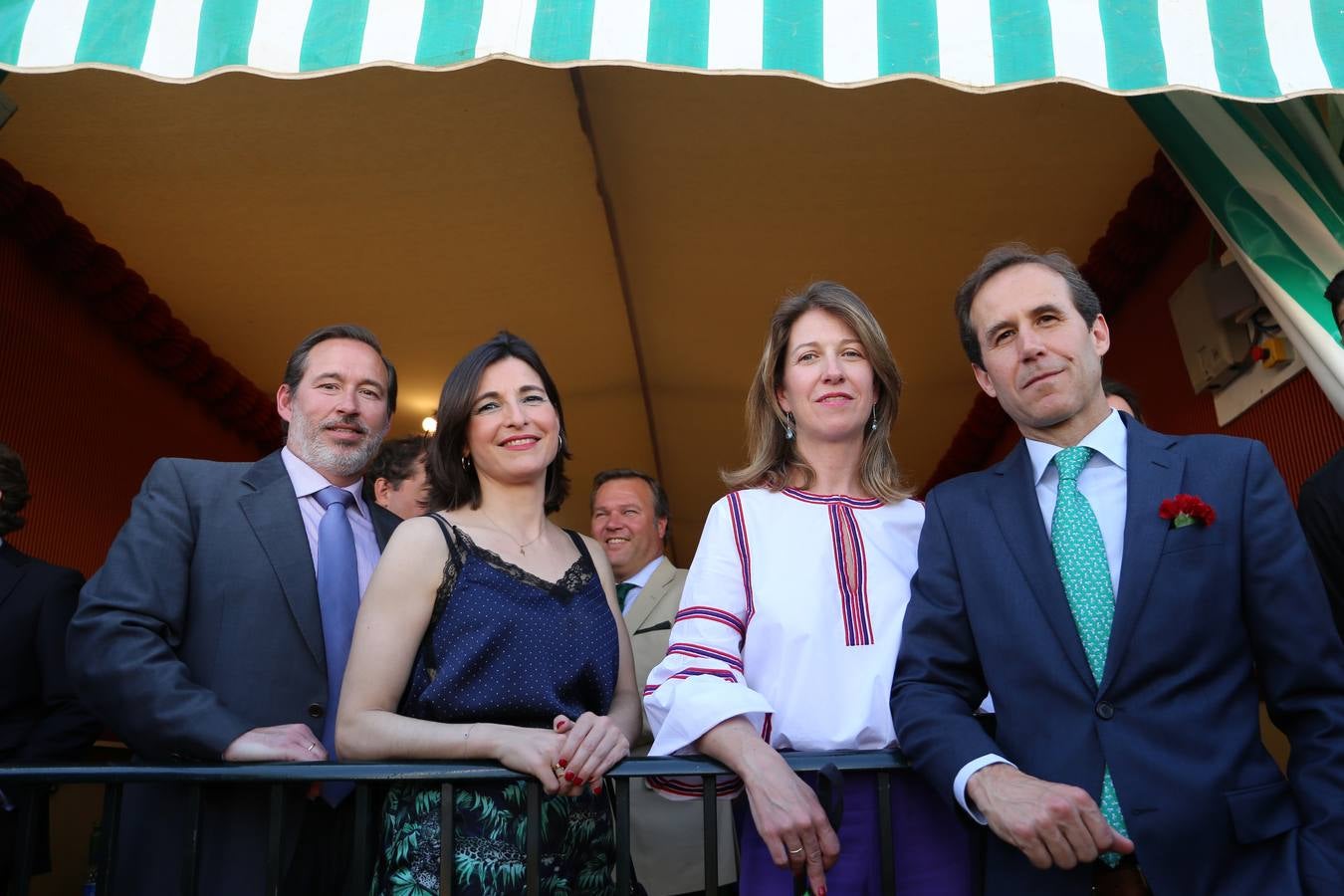 Un paseo por el real de la Feria de Sevilla: Un martes para el recuerdo