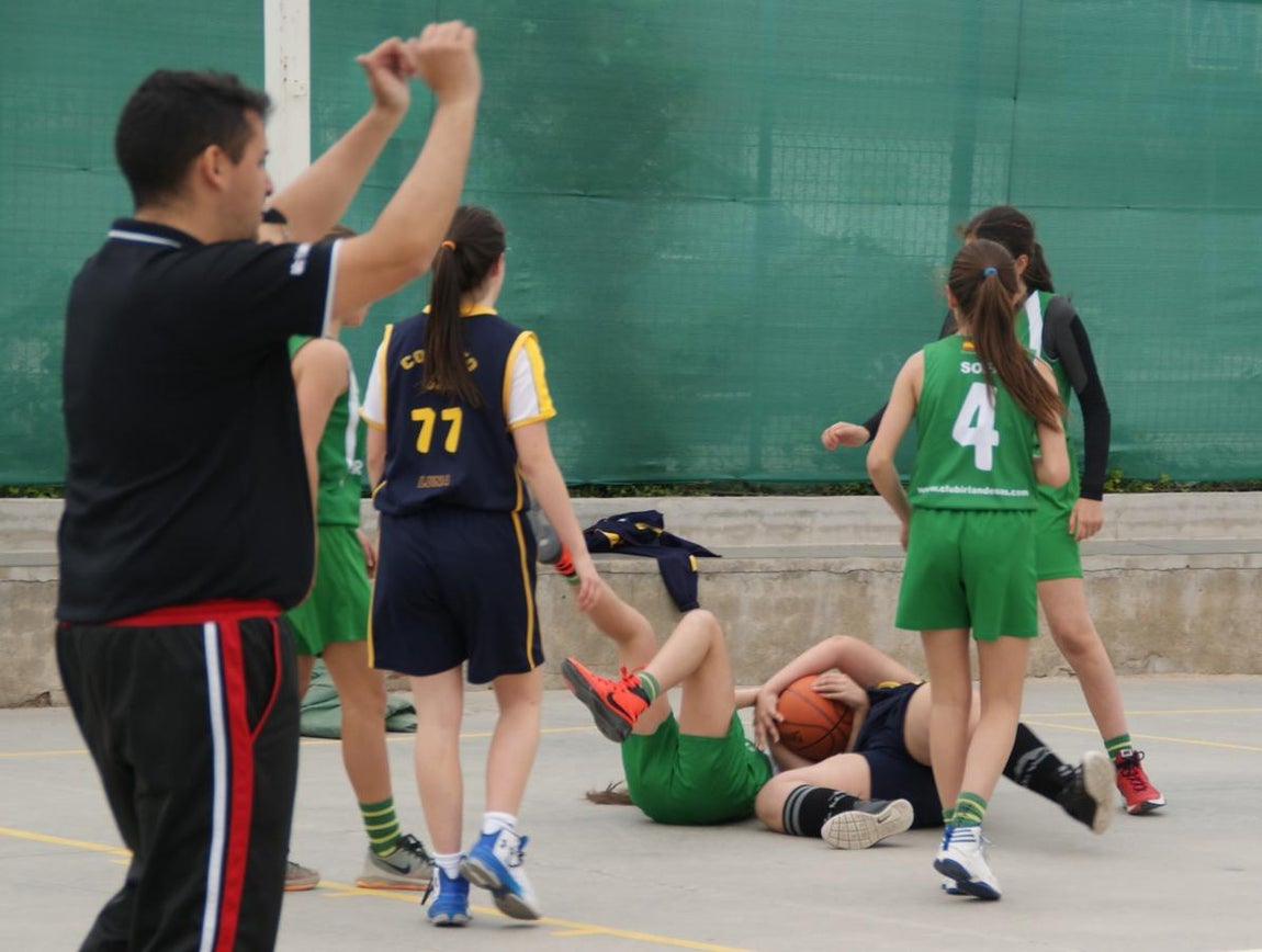 Las mejores imágenes del partido de baloncesto infantil femenino entre San Juan Evangelista y BVM Irlandesas